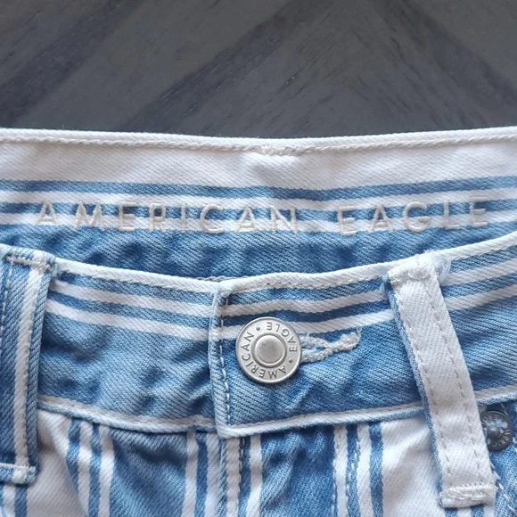 American Eagle Mom Jeans - Picture 6 of 14